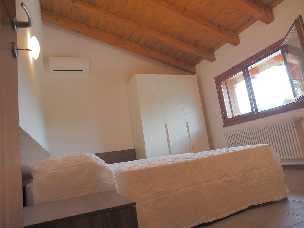 Alloggio Agrituristico Ai Tre Castelli Moruzzo Habitación foto